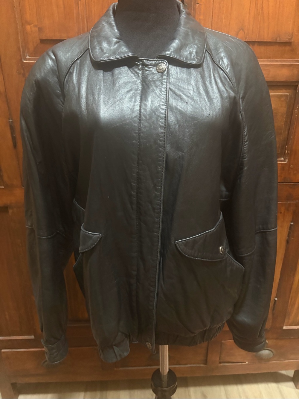 TG Luis Alvear Classic Black Leather Women's Jacket - Bomber Style size L